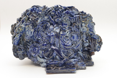 大井康弘《ガネーシャ》2013年、やまびこ福祉会蔵　撮影：大西暢夫　提供：ボーダレス・アートミュージアムＮＯ-ＭＡ